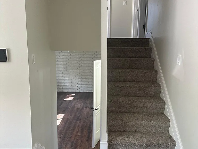3452 Farley Dr — Photo 8