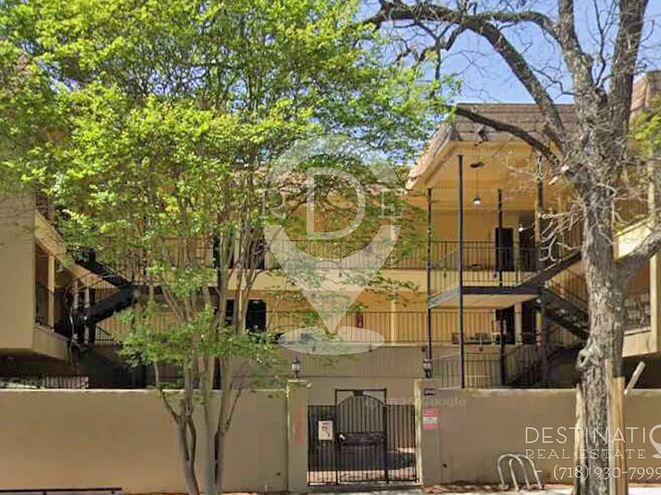1700 Nueces St #208