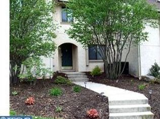 6 Muirfield Dr, Reading, PA 19607