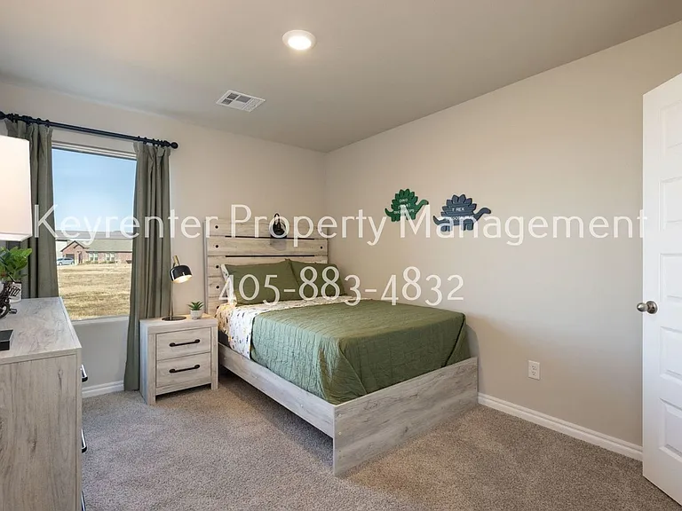 2809 Tracys Mnr — Photo 8