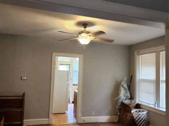 5th image of 4827 Anderson Ave #2