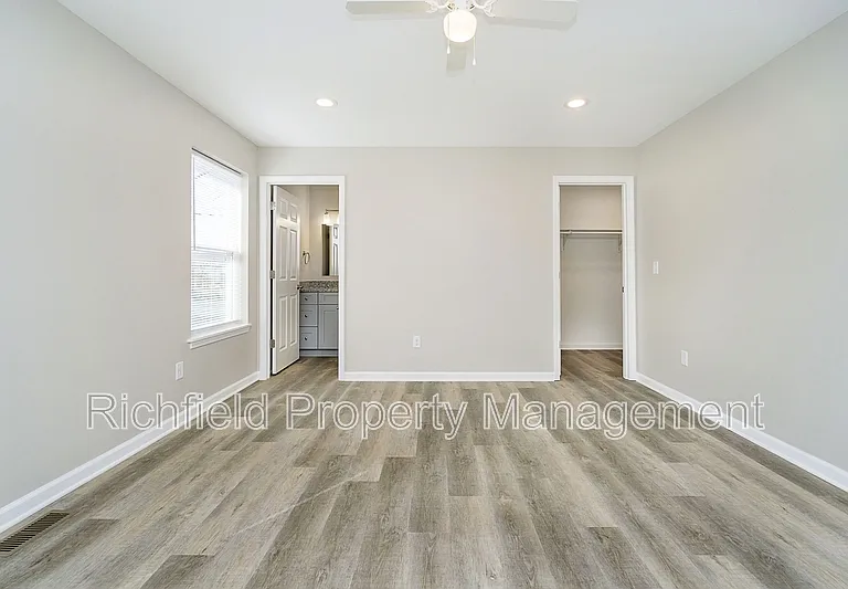 420 S Hamilton Ave #A — Photo 14