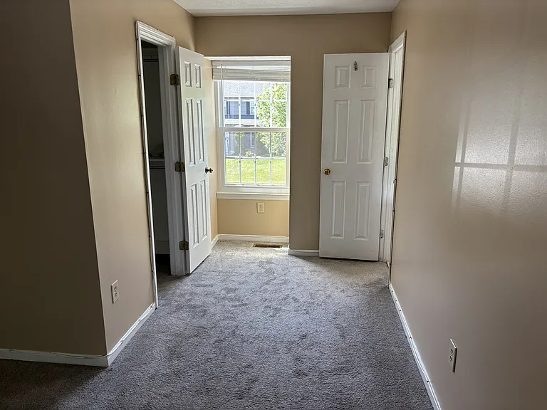 8105 Blake Ct — Photo 7