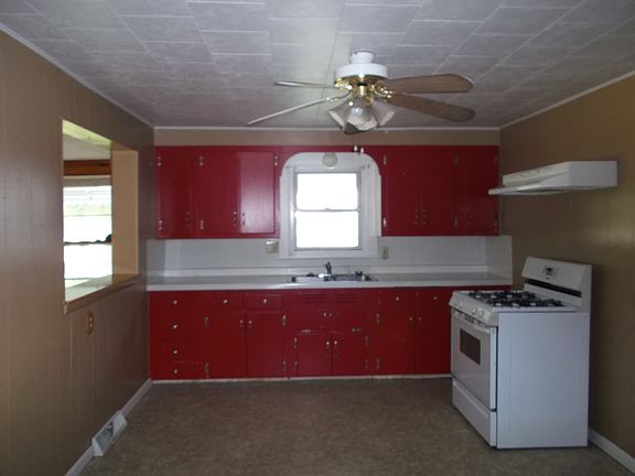 4th image of 601 W Elm St
