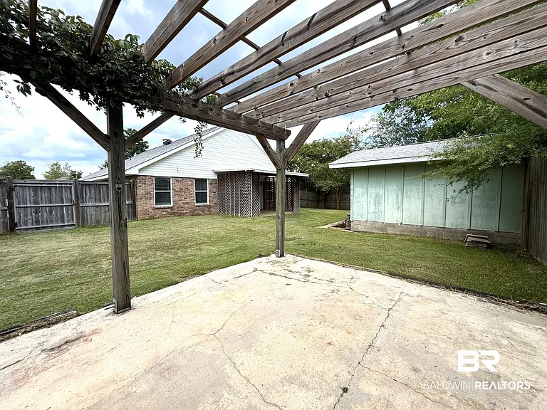 9964 Hollowbrook Ave — Photo 29