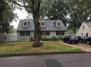 33 Harborage Ave, Bayville, NJ 08721