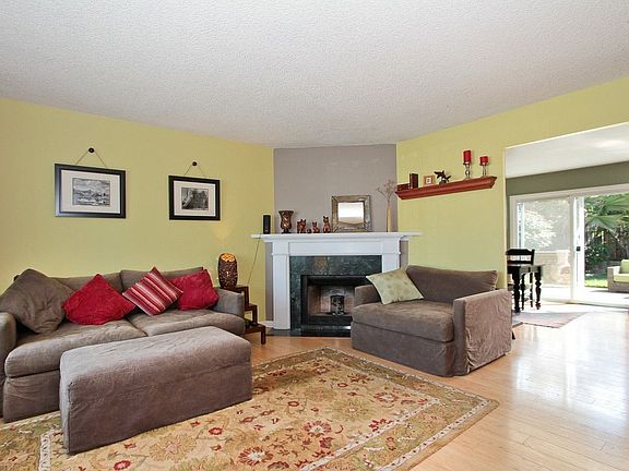 Living Room w/Fireplace