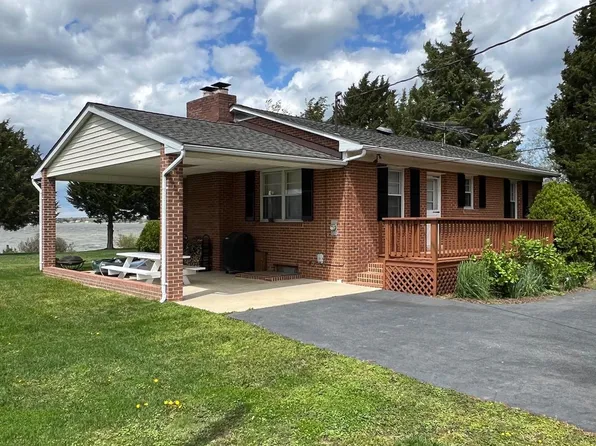 20545 Waterloo Ln, Coltons Pt, MD 20626