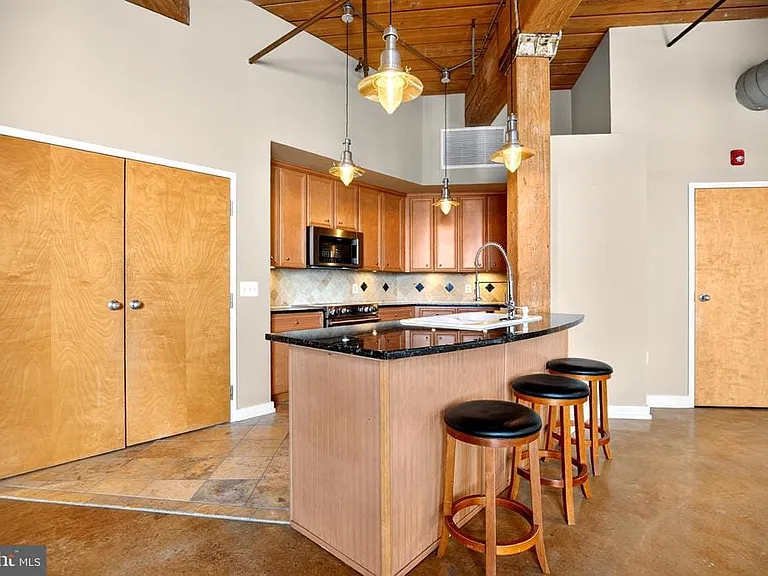 1147-53 N 4th St #4B — Photo 7