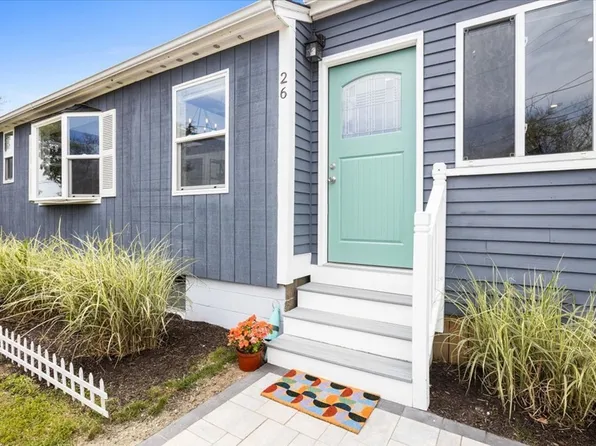 26 Shoreline Way, Plymouth, MA 02360