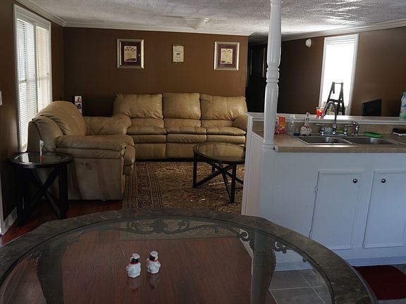 4th image of 703 E Fayle St