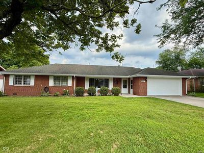 1212 N Wildwood Ln, Muncie, IN, 47304