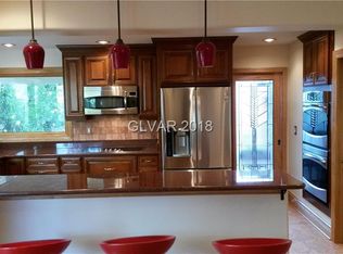 3016 Plaza De Rosa, Las Vegas, NV 89102