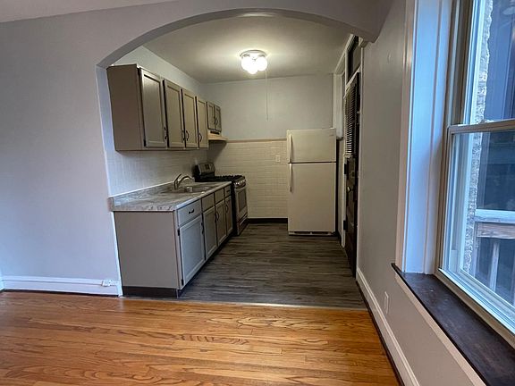 3rd image of 4855 N Kenneth Ave Floor 1