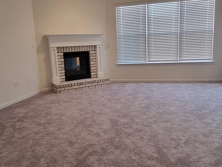 4630 Falls River Dr — Photo 20