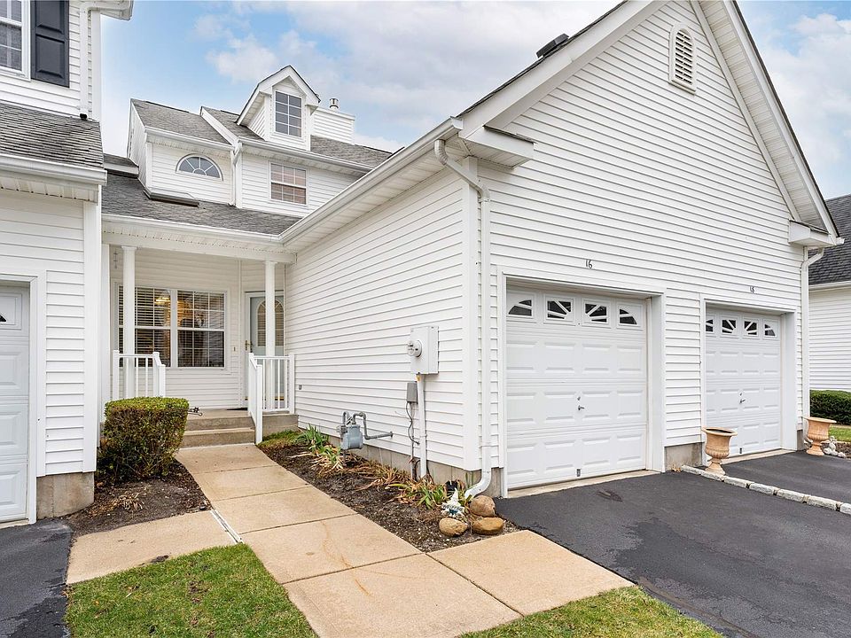 1st image of 16 Brookville Way #16