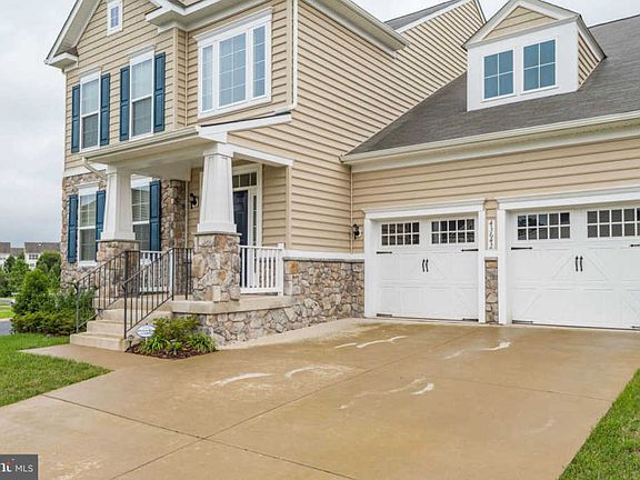 2nd image of 43642 Belvedere Ct