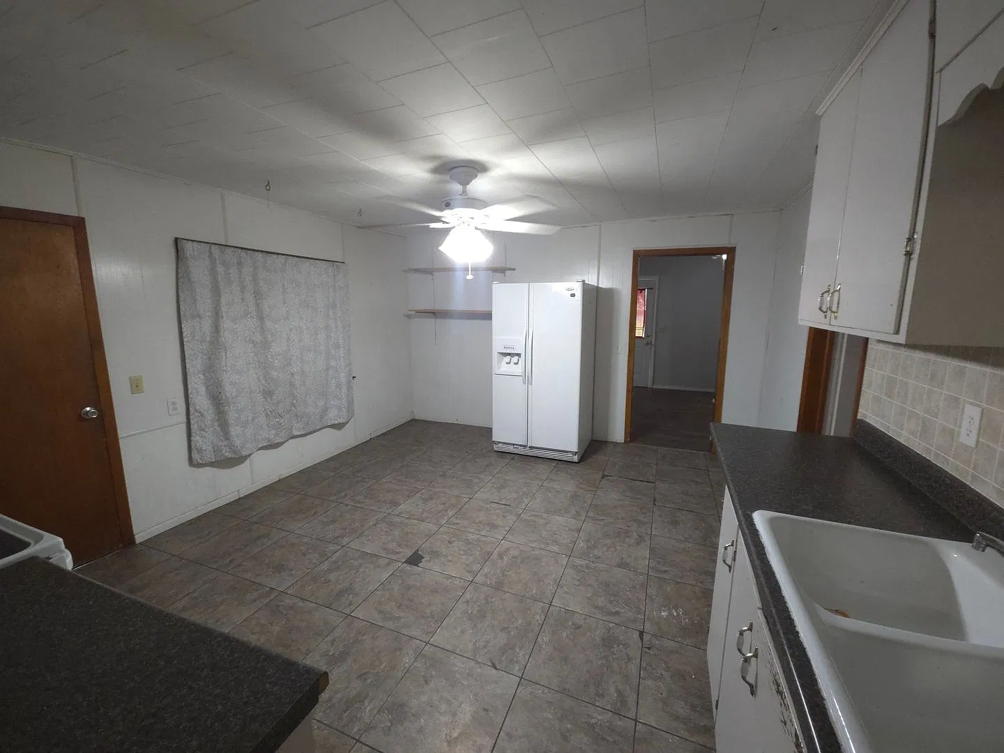 831 Grant Ave — Photo 4