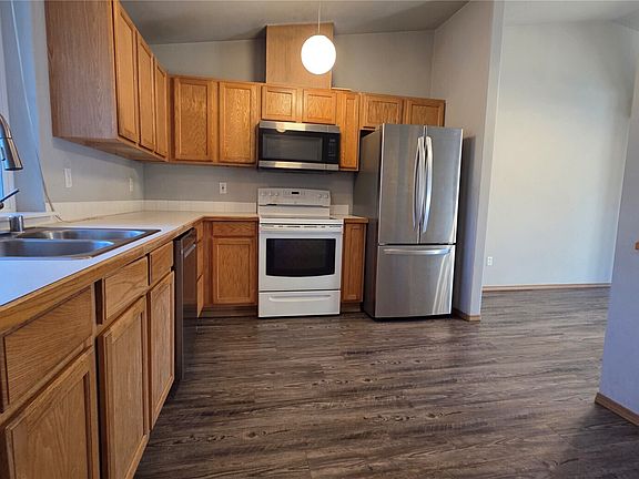 5th image of 11316 1st Avenue Ct E