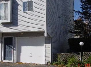 10 Hawthorne Ave APT 1, Derby, CT 06418