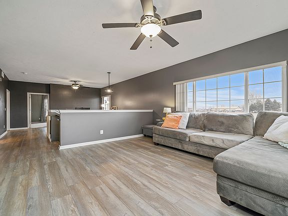 5th image of 2315 Derby Close #101