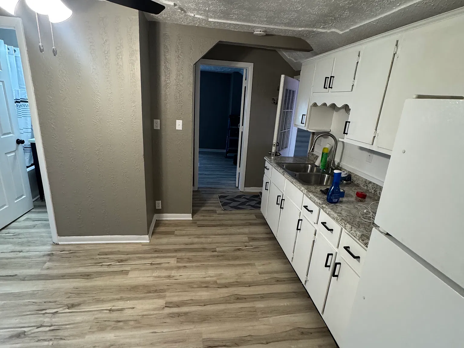 1 bed, $950 — Photo 1