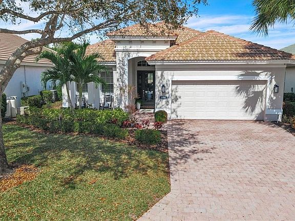 3rd image of 3750 Lakeview Isle Ct