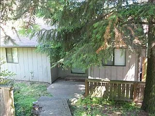 637 W 28th Ave photo 1