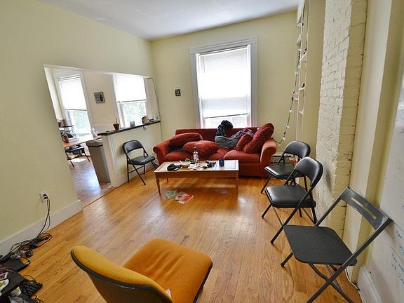 3rd image of 35 Brookline St APT 5K