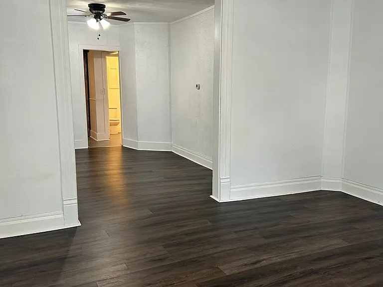1005 Cincinnati St — Photo 4