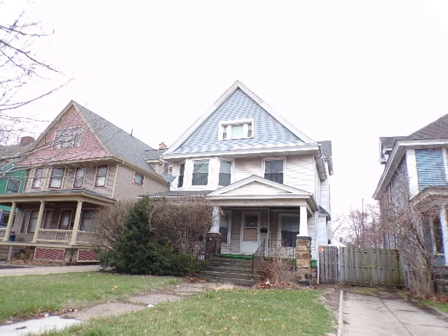 3063 W 14th St photo 1