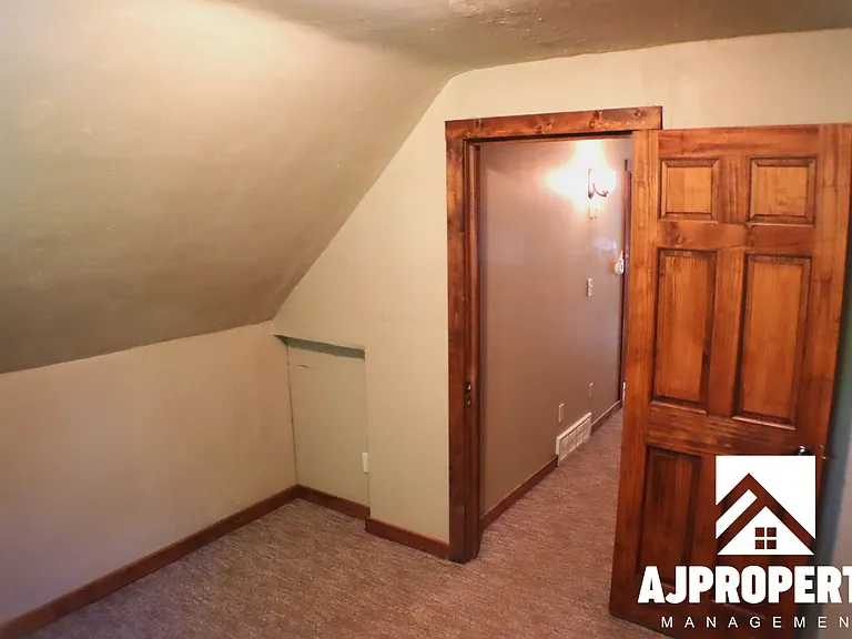 1305 S Norton Ave — Photo 7