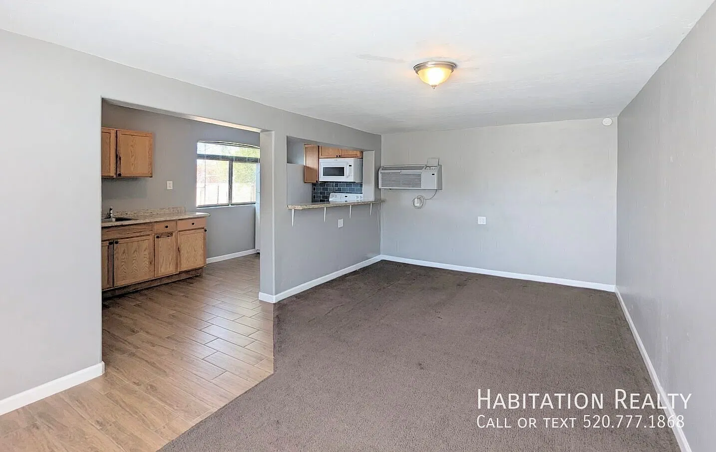Renovated studio/1bath + a private yard at the Keeling neighborhood! — Photo 4