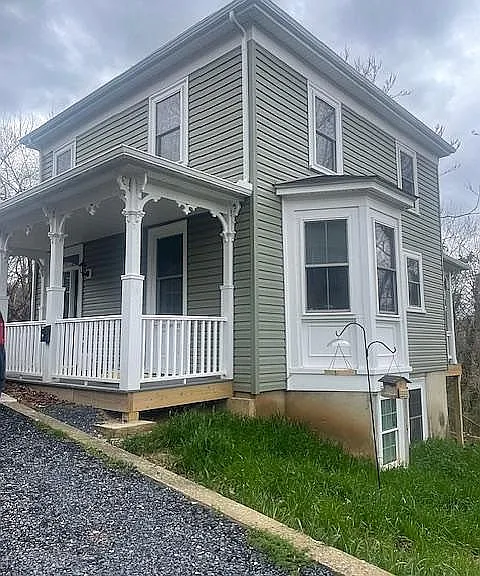 306 Gooch St — Photo 1
