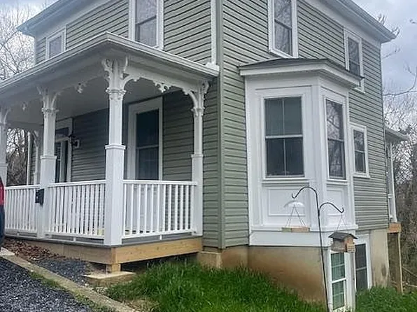 306 Gooch St, Staunton, VA 24401