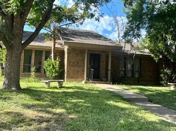 2926 Woodlake Dr, Abilene, TX 79606