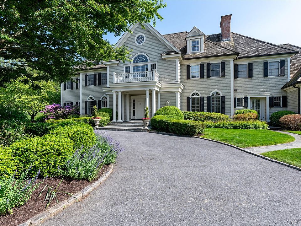 1st image of 17 Great Hill Farms Road