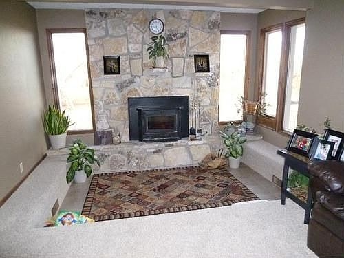 4th image of 2 Lakeridge Dr