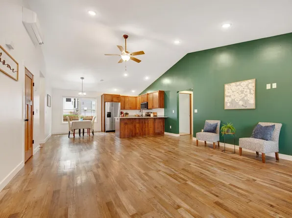 29353 Hidden Forest Blvd, Chisago City, MN 55013