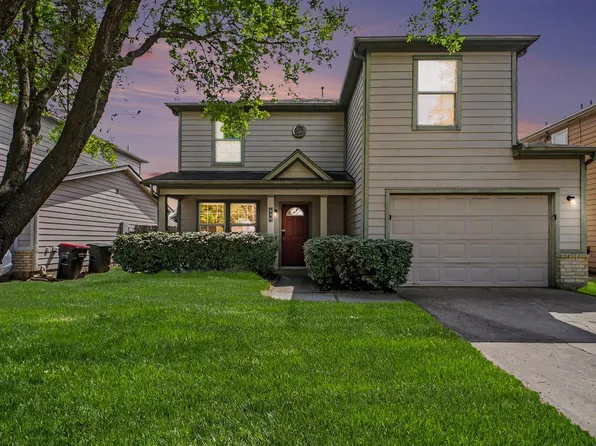 835 Grand Plains Dr, Houston, TX 77090
