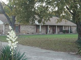 830 Sherwood Dr, Paris, TX 75462