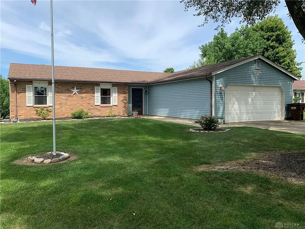 125 Nikki Ct photo 1