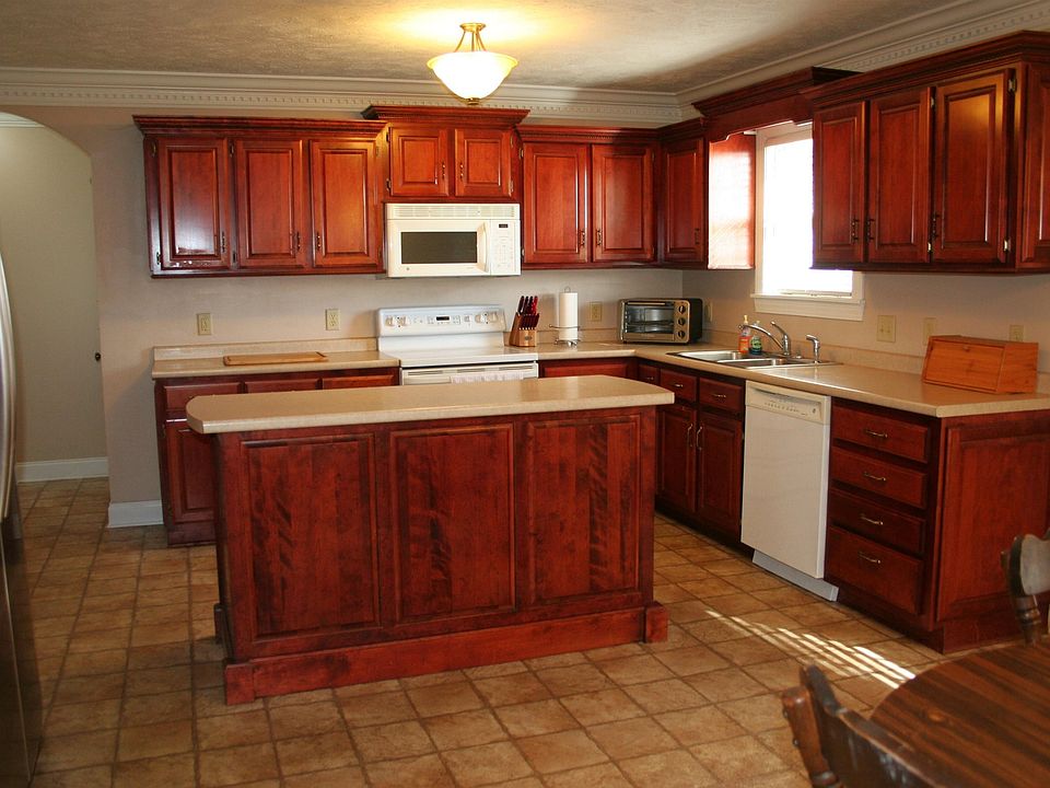 1120 Sir Lionel St, Dyersburg, TN 38024 Zillow