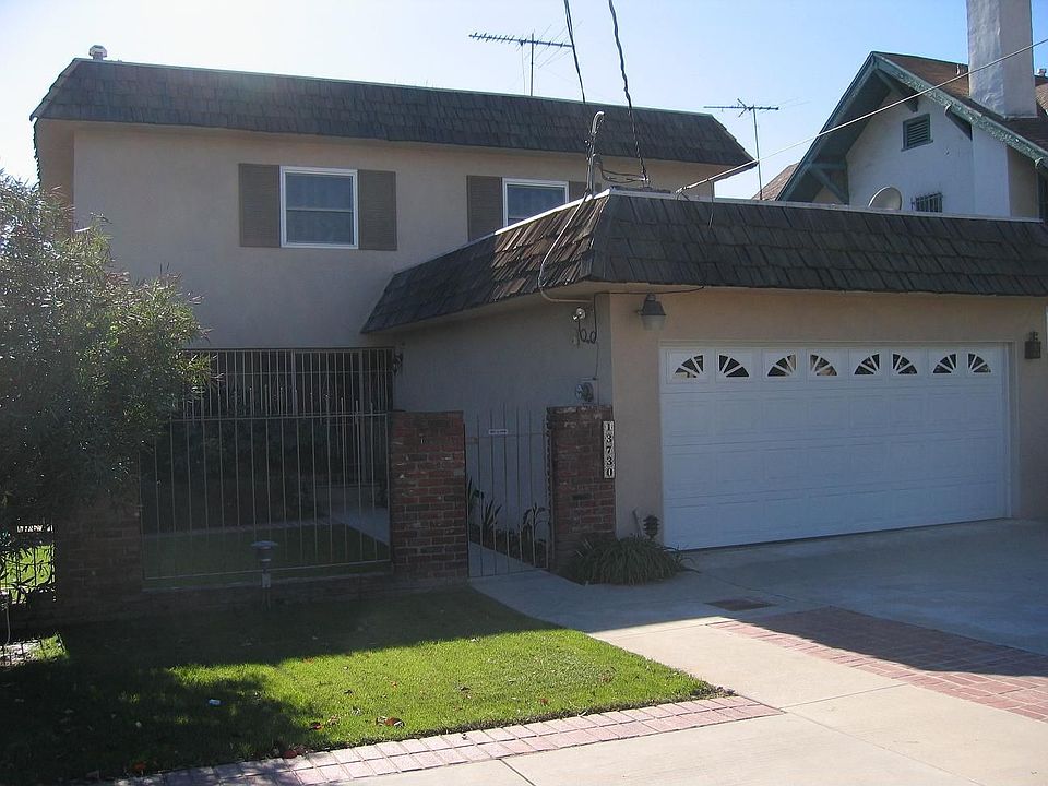 Lovely contemporary home that has been well maintained