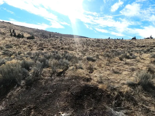 9 SW Lakeview Dr #900, Culver, OR 97734