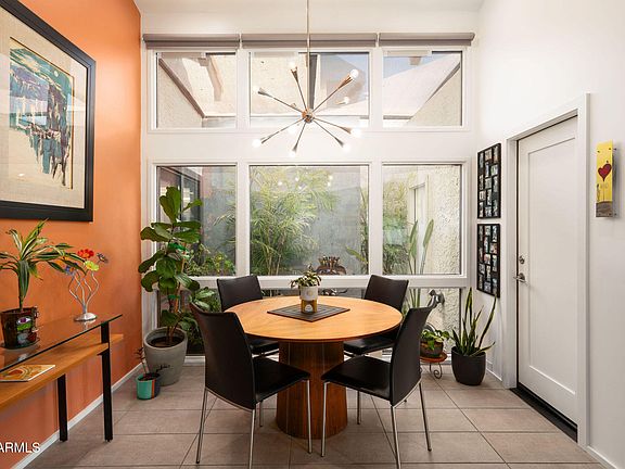 4th image of 4702 E EUCLID Avenue