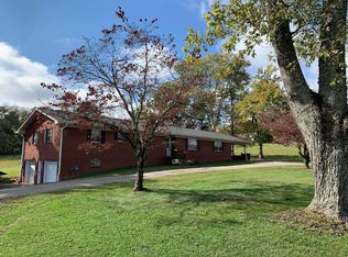 2934 Davis Ford Rd, Maryville, TN 37804