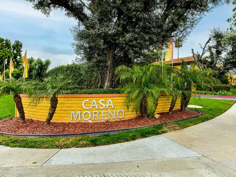 Casa Moreno Apartments — Photo 18