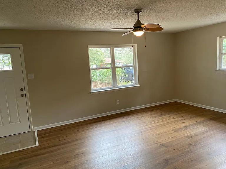5628 Aljon Dr — Photo 16