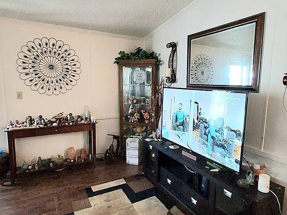 3rd image of 6240 Santa Fe Dr